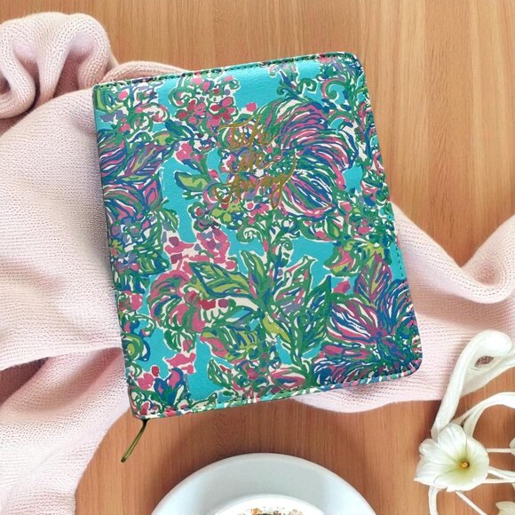 LILLY PULITZER Take Me Away Shorely Blue Travel Journal Cover - Picture 1 of 8